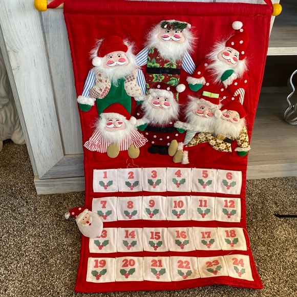 Christmas Advent Calendar Santas Potpourri Design Wood Dowel - Picture 3 of 10